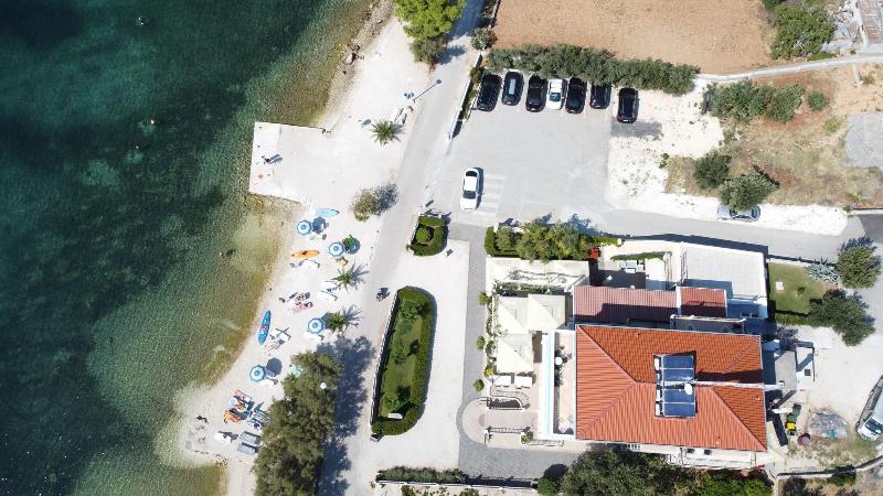 Villa Mediterana image