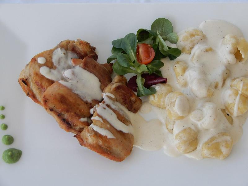 Villa Mediterana image
