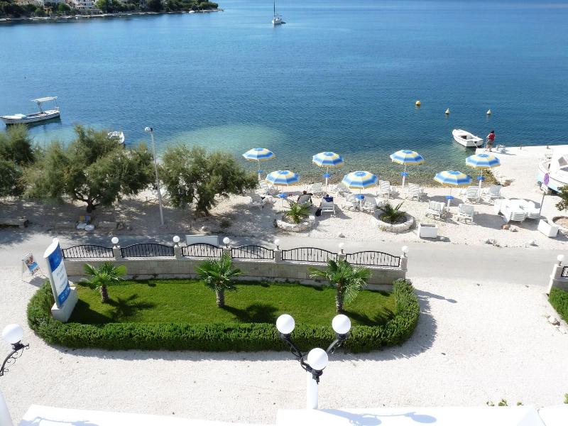 Villa Mediterana image