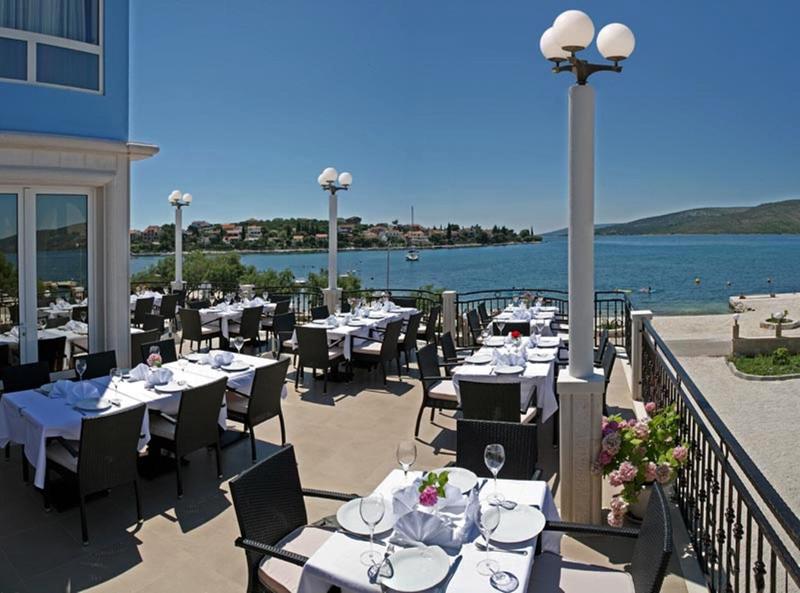Villa Mediterana image