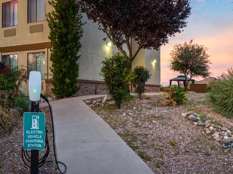 Tombstone Grand Hotel A Baymont By Wyndham image