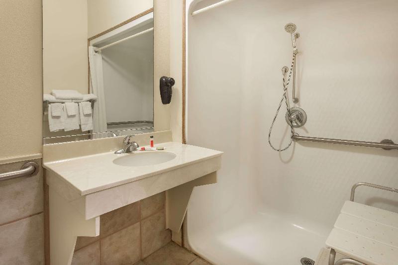 Super 8 By Wyndham Duson Lafayette West Area image