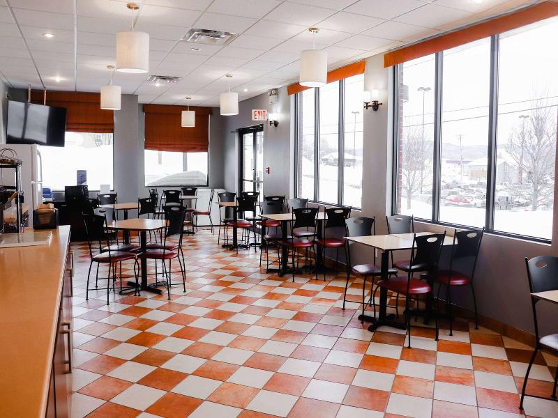 Super 8 by Wyndham Campbellton