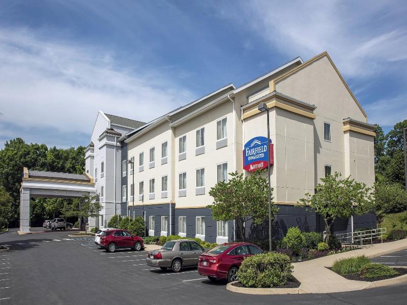 Fairfield Inn And Suites By Marriott State College image