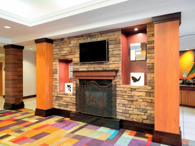 Fairfield Inn And Suites By Marriott State College image