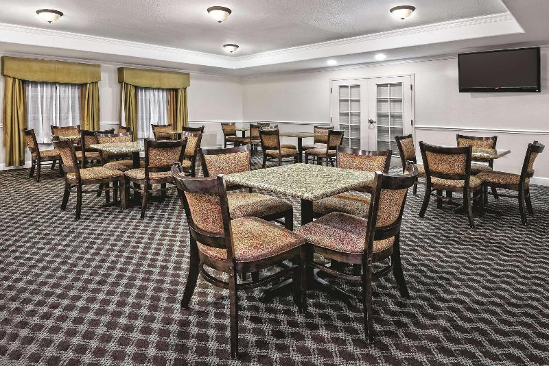 La Quinta Inn & Suites Stephenville image