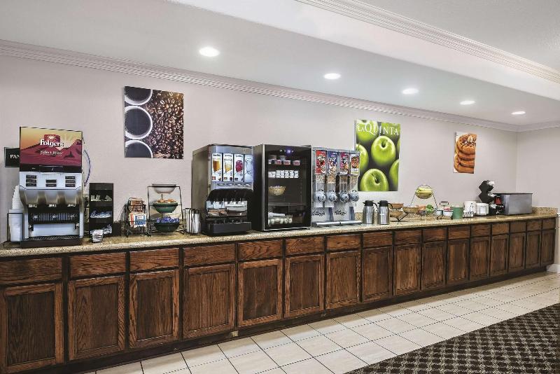 La Quinta Inn & Suites Stephenville image