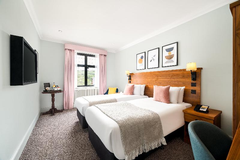 Voco Lythe Hill Hotel & Spa image