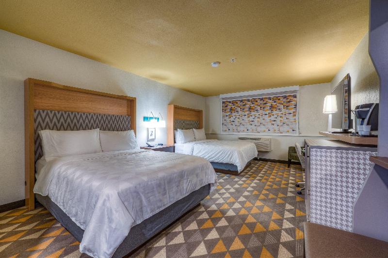 Holiday Inn Tacoma Mall photo 24