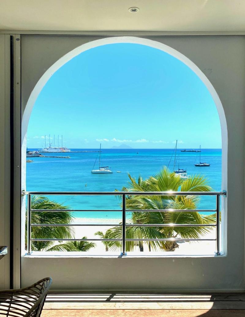 Holland House Beach Hotel image