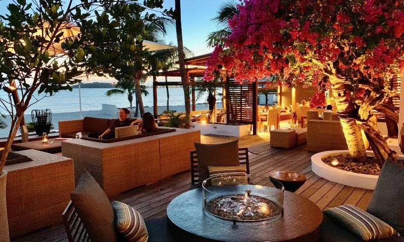 Holland House Beach Hotel image