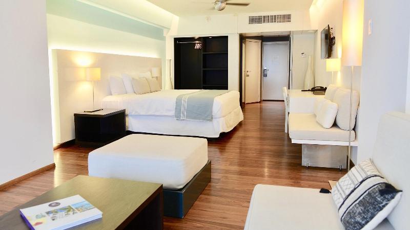 Holland House Beach Hotel image