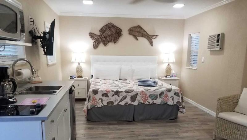 Haley's Motel image