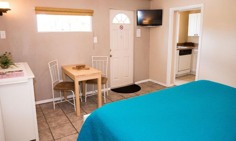 Haley's Motel image