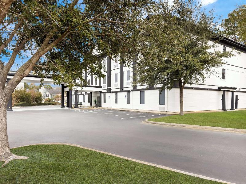 Sans Boutique Hotel image