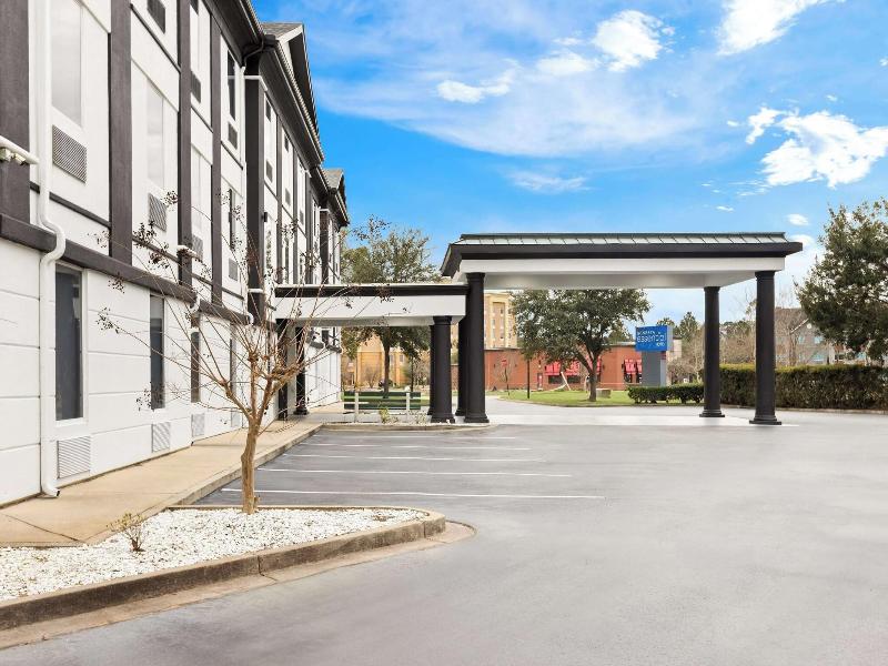 Sans Boutique Hotel image
