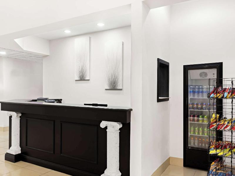 Sans Boutique Hotel image