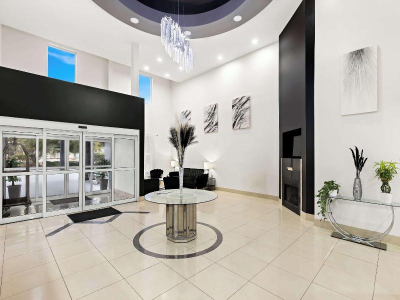 Sans Boutique Hotel image