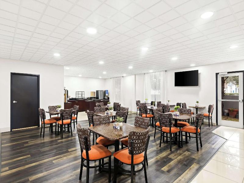 Sans Boutique Hotel image