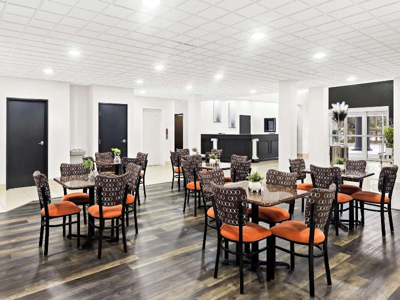 Sans Boutique Hotel image