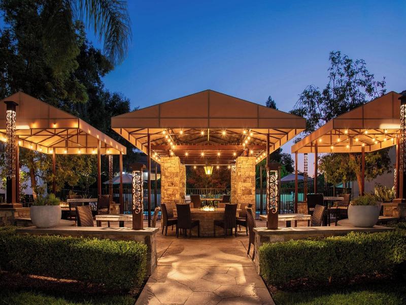 Courtyard Palo Alto Los Altos image