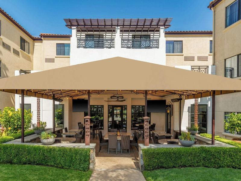 Courtyard Palo Alto Los Altos image