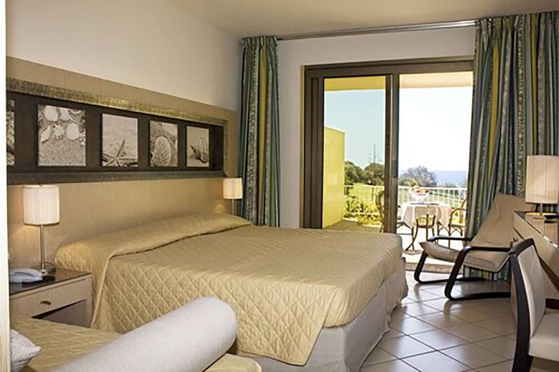FAMILY ROOM DELUXE SEA VIEW
