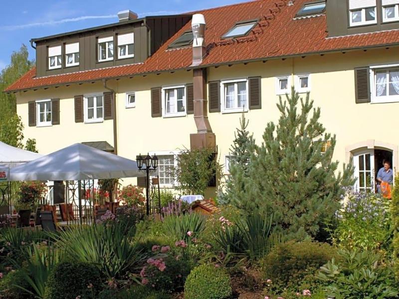Hotel In der Breite — exterior view