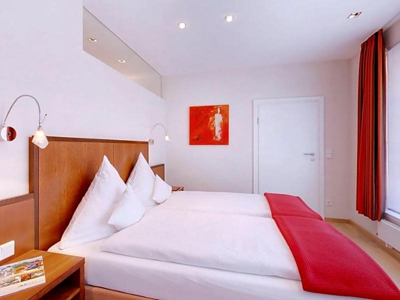 Hotel In der Breite image