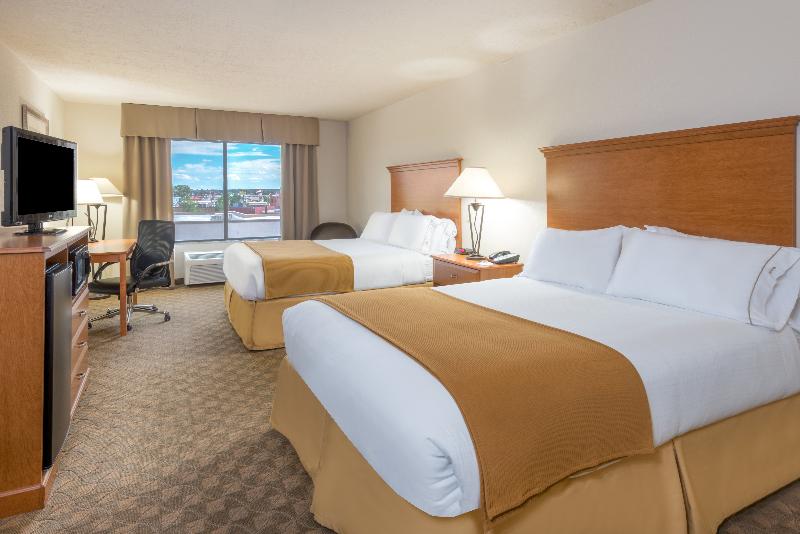 Holiday Inn Express Socorro 3