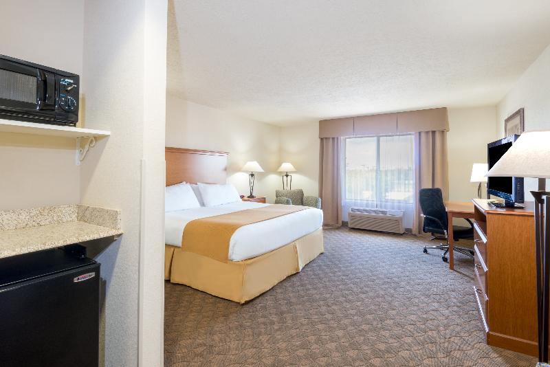 Holiday Inn Express Socorro image