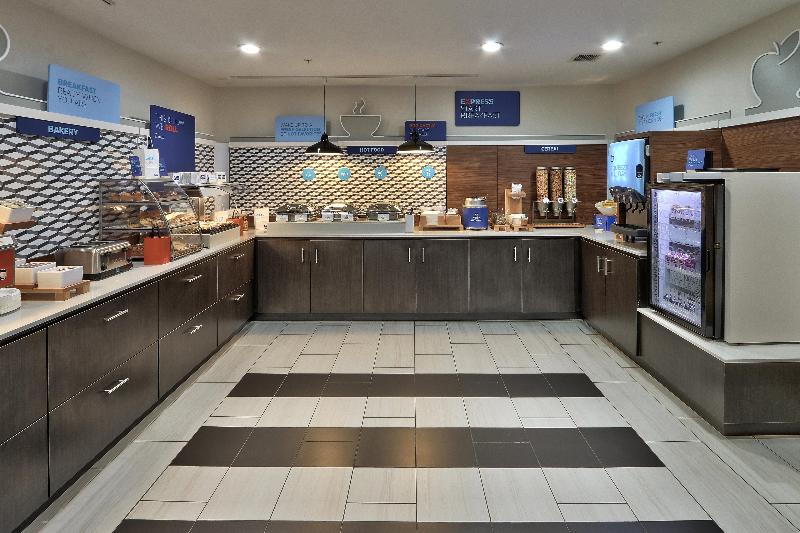 Holiday Inn Express Socorro image