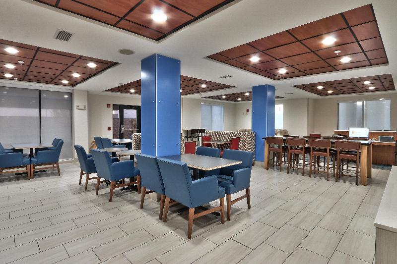 Holiday Inn Express Socorro image