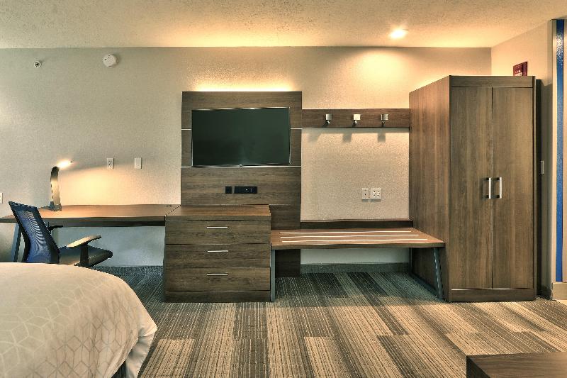 Holiday Inn Express Socorro image