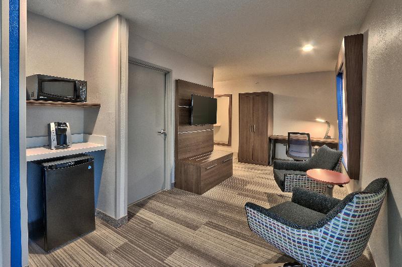 Holiday Inn Express Socorro image