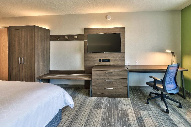 Holiday Inn Express Socorro image