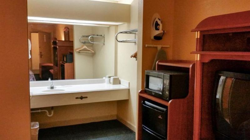 Motel 6 Saraland, AL image