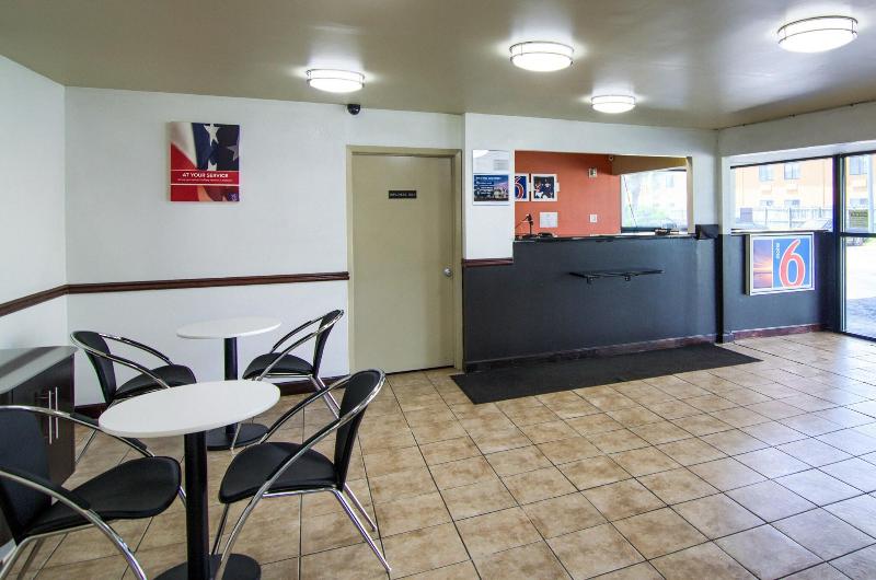 Motel 6 Saraland, AL image