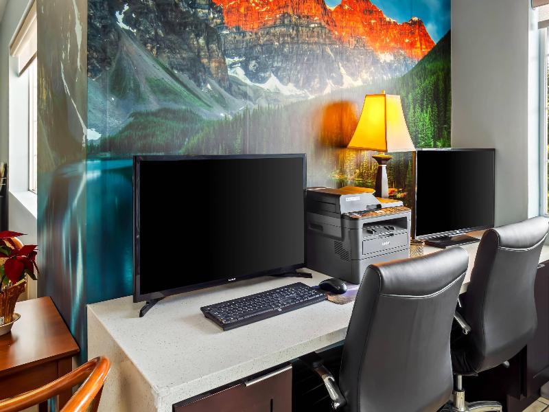 Quality Inn Port Orchard image