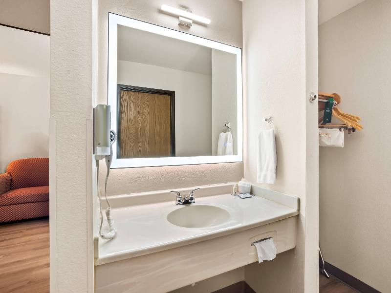 Quality Inn Port Orchard image