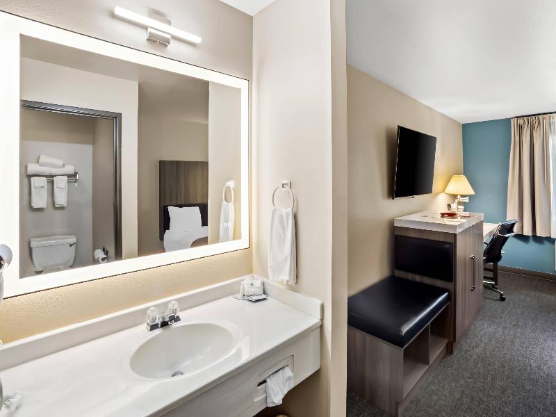 Quality Inn Port Orchard image