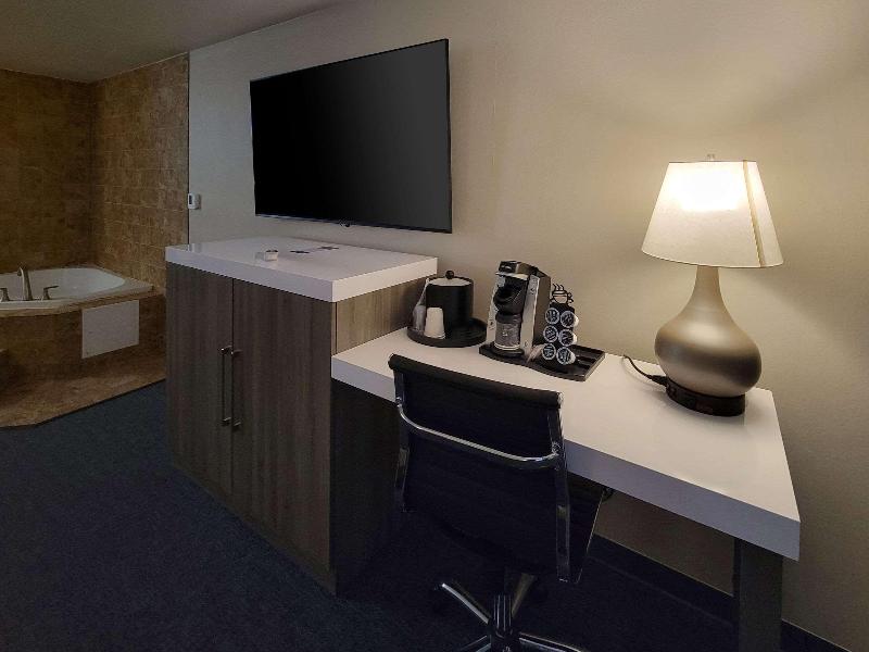 Quality Inn Port Orchard image