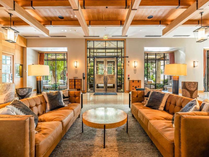 Bellevue Club Hotel image
