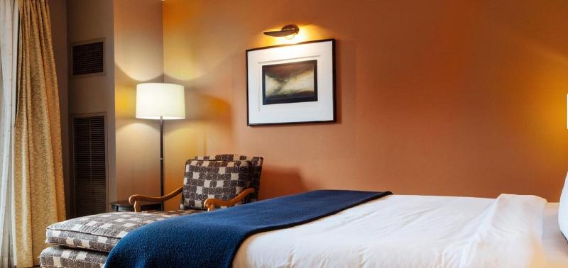 Bellevue Club Hotel image