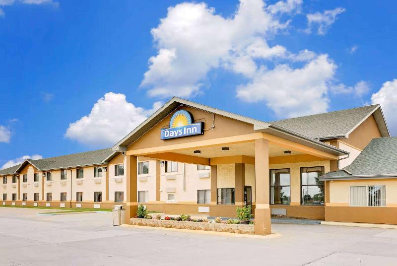 Days Inn By Wyndham North Sioux City image