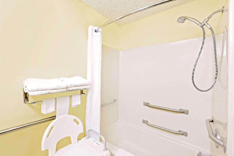 Days Inn By Wyndham North Sioux City image