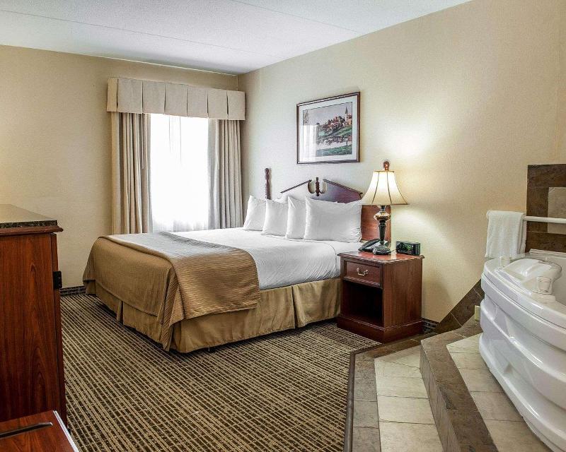 Baymont By Wyndham South Bend image