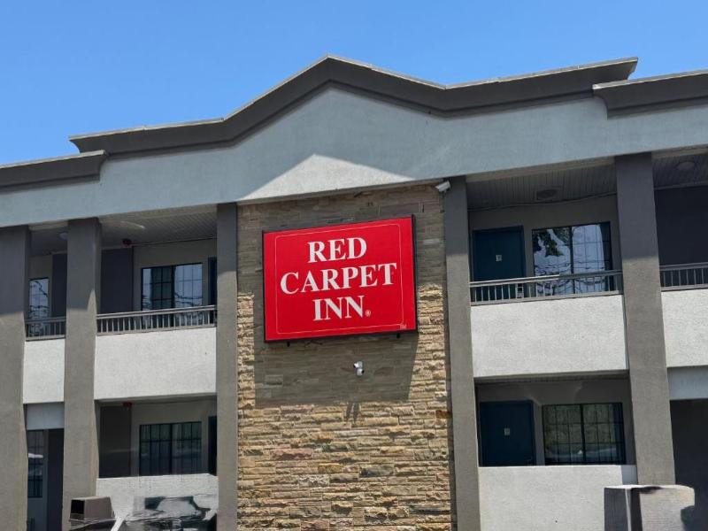 Red Carpet Inn Stamford image