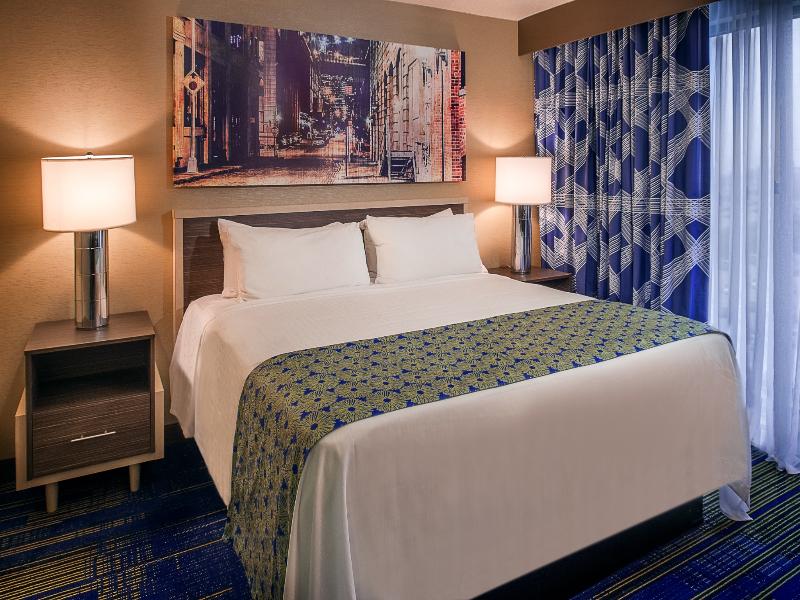 HoteLumière at the Arch - A Caesars Destination image