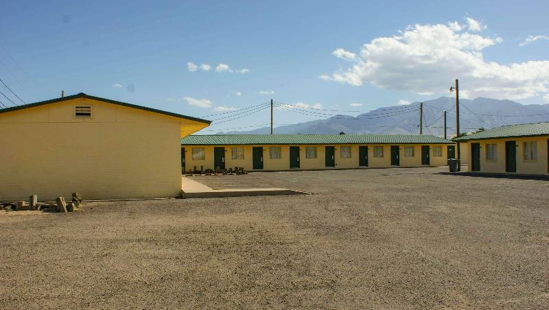 Hwy.Express Inn & Suites image